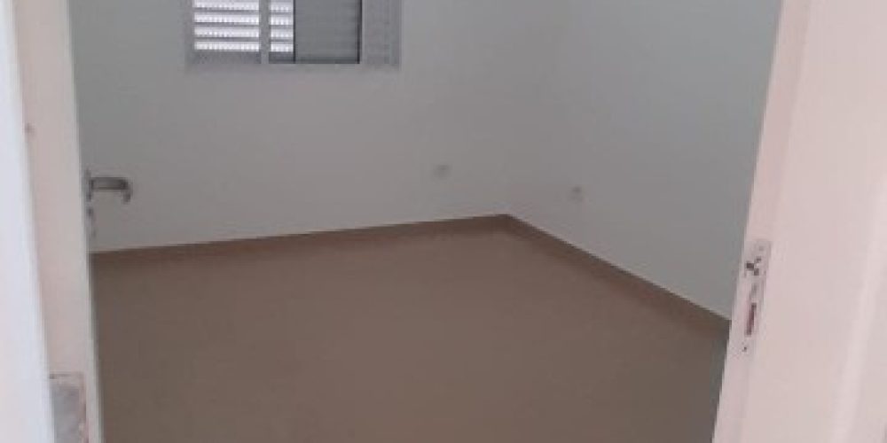 1000414611